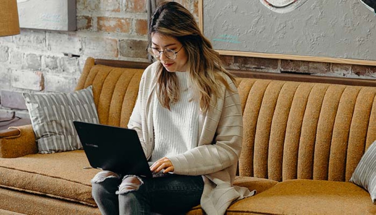 Comparing broadband plans online