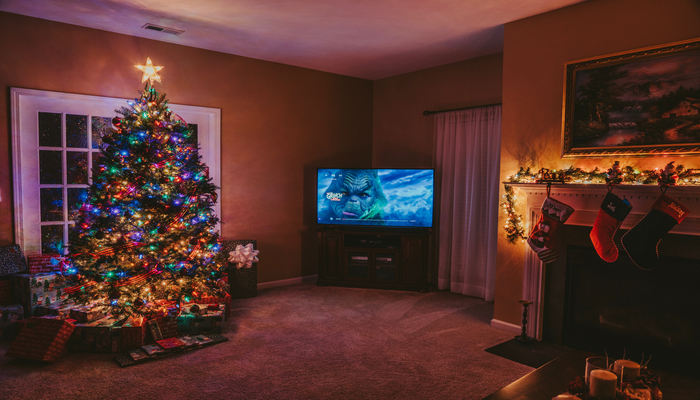 Stream these Christmas movies today! 